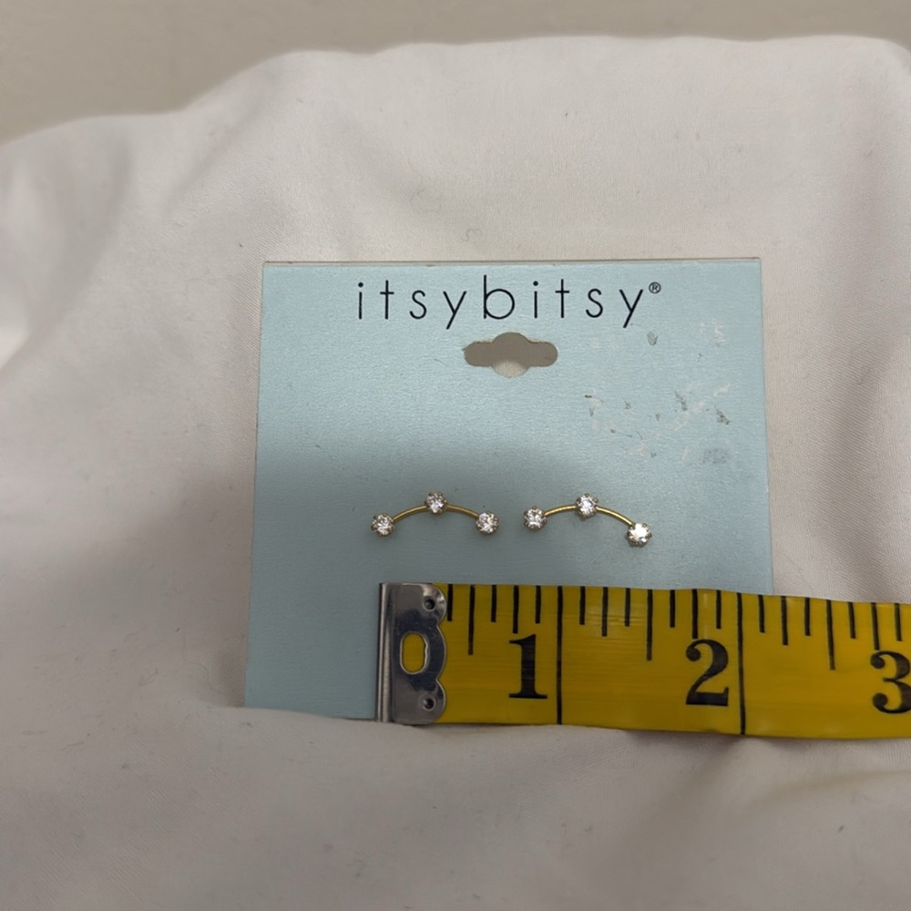 Itsy Bitsy NWT sterling sliver and CZ earring. - Picture 3 of 3